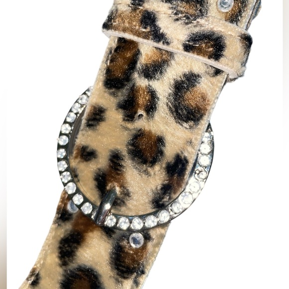 Girls’ Cheetah Print Belt - Picture 5 of 5